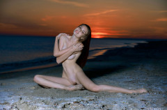 Elle Tan - Twilight | Download from Files Monster
