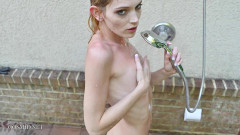 Kyliebell Outdoorshowermp4 | Download from Files Monster