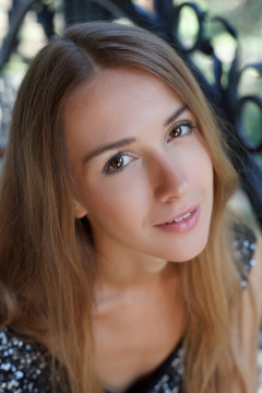 Lina Diamond Presenting | Download from Files Monster