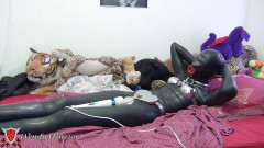 Wendy Warrior - No way to get out of this latex catsuit | Download from Files Monster