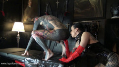 LoyalFans - The Countess Nyx - Extreme Tattooed Fist | Download from Files Monster