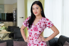 Kahlisa Joy On The Couch | Download from Files Monster