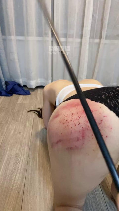 Chinese Amateur  - Nanyan TJ - Spiked paddle and mat | Download from Files Monster