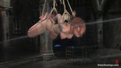 Kink Scarlett Pain is Introduced to Waterbondage
