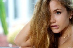 Mary Rock - Vivacious