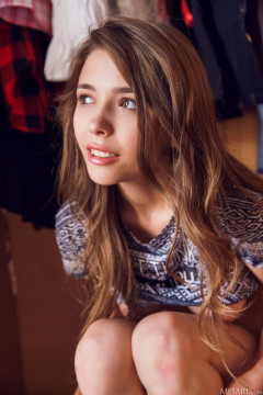 Mila Azul Get Cozy