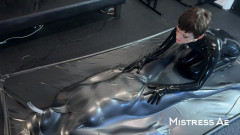 MistressAe and Shannon Huxley: the Vac Bed